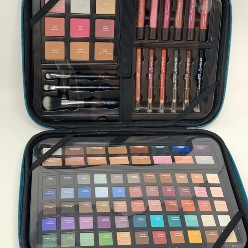 Ulta beauty glamour on the go 95 piece makeup set